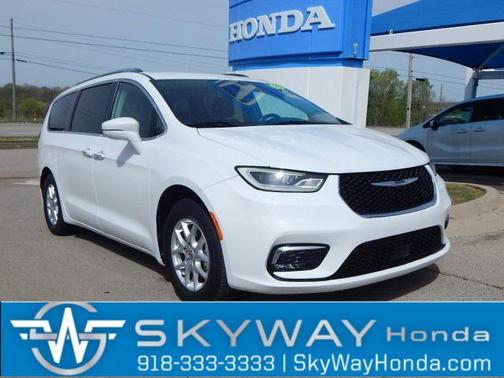 2021 Chrysler Pacifica Touring L