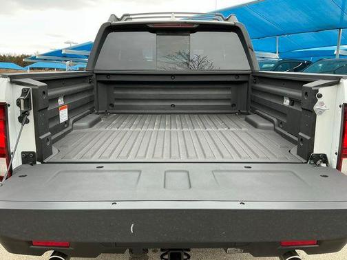 Platinum White Pearl 2026 Honda Ridgeline Black