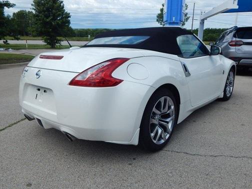 2010 Nissan 370Z Touring