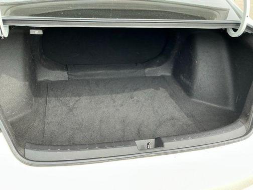 Platinum White Pearl 2022 Honda Civic LX
