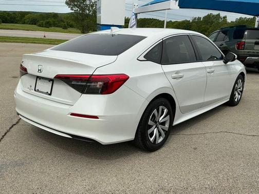 Platinum White Pearl 2022 Honda Civic LX