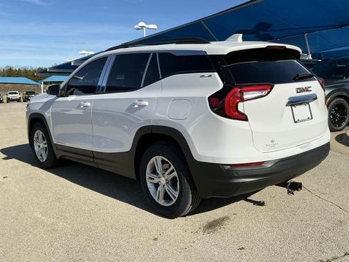 2022 GMC Terrain SLE