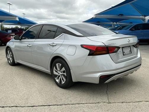 2022 Nissan Altima S FWD