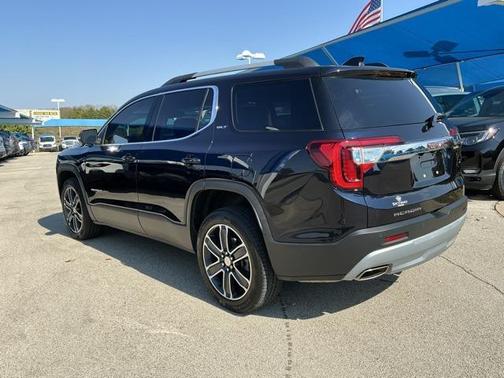 2022 GMC Acadia FWD SLT