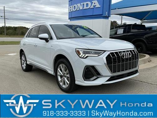 2023 Audi Q3 45 S line Premium Plus