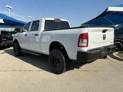 2022 RAM 2500 Tradesman Crew Cab 4x4 6'4' Box