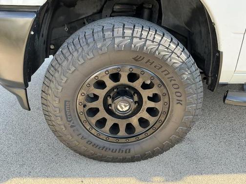 2022 RAM 2500 Tradesman Crew Cab 4x4 6'4' Box