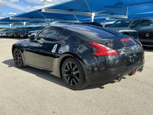 2017 Nissan 370Z Base