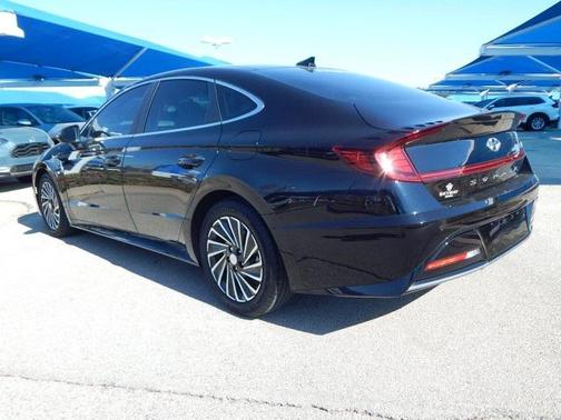 2023 Hyundai SONATA Hybrid Limited