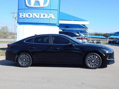 2023 Hyundai SONATA Hybrid Limited