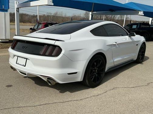 2017 Ford Mustang GT