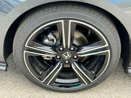 Meteorite Gray Metallic 2026 Honda Accord SE