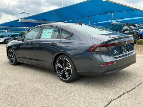 Meteorite Gray Metallic 2026 Honda Accord SE