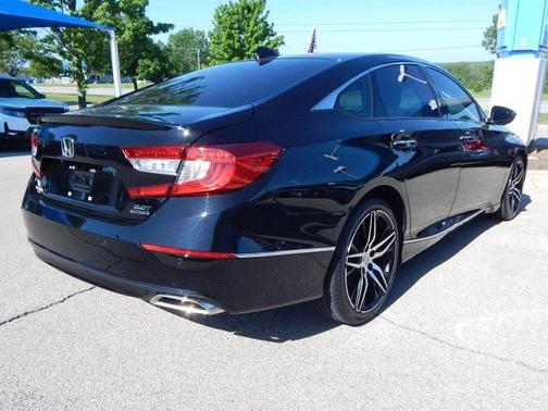 2022 Honda Accord Touring 2.0T