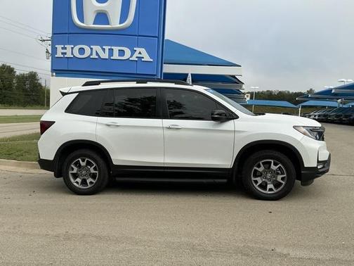 2022 Honda Passport AWD TrailSport