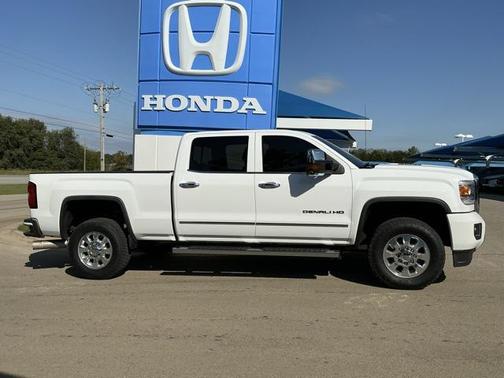 2015 GMC Sierra 2500 Denali