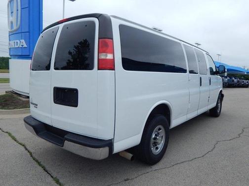 2016 Chevrolet Express 3500 LT