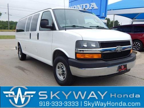 2016 Chevrolet Express 3500 LT