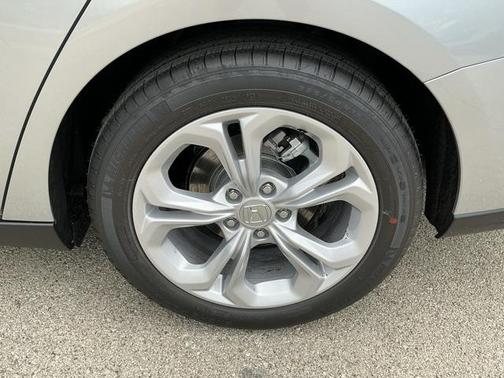 2025 Honda Accord LX 1.5T