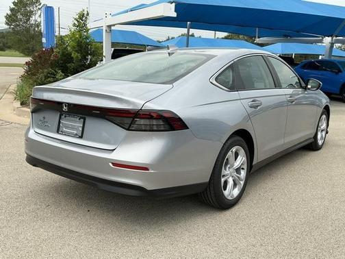 2025 Honda Accord LX 1.5T