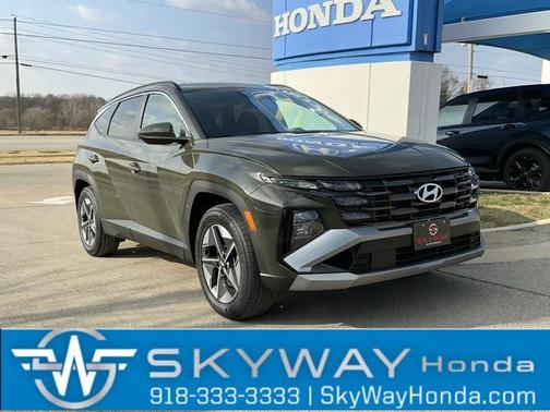 2025 Hyundai TUCSON SEL