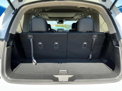 2025 Honda Pilot Touring 8-Passenger