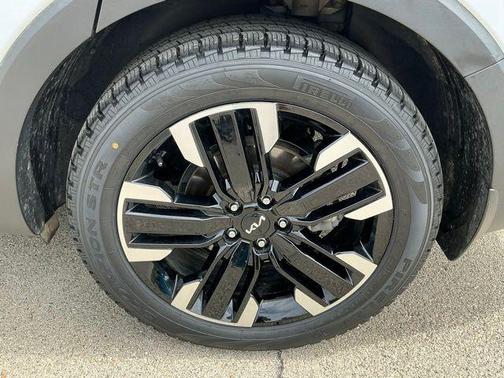 Glacial White Pearl 2025 Kia Telluride SX