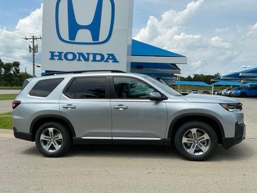 Solar Silver Metallic 2026 Honda Pilot EX-L