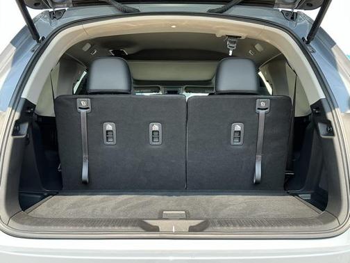 2023 Honda Pilot Touring 8-Passenger