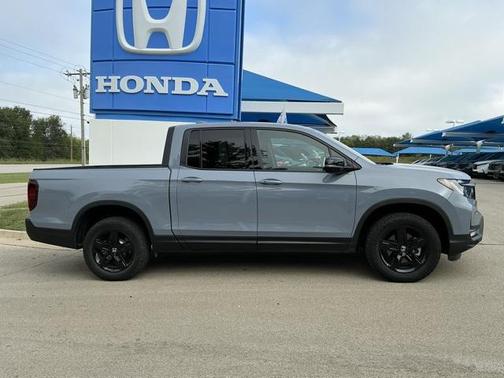 2023 Honda Ridgeline Black