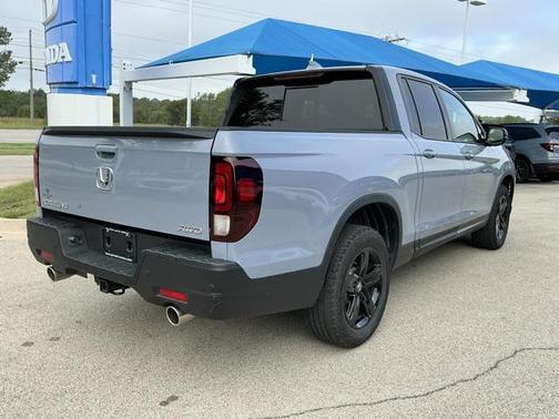 2023 Honda Ridgeline Black