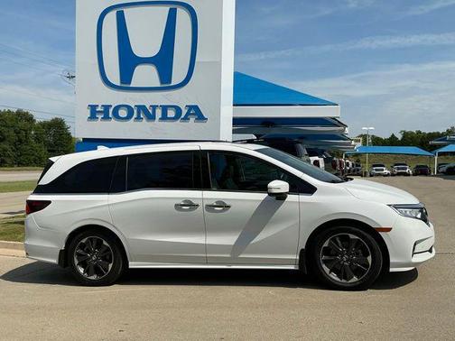 Platinum White Pearl 2023 Honda Odyssey Elite