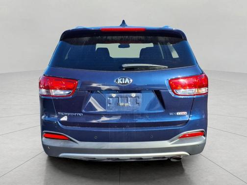 2016 Kia Sorento EX