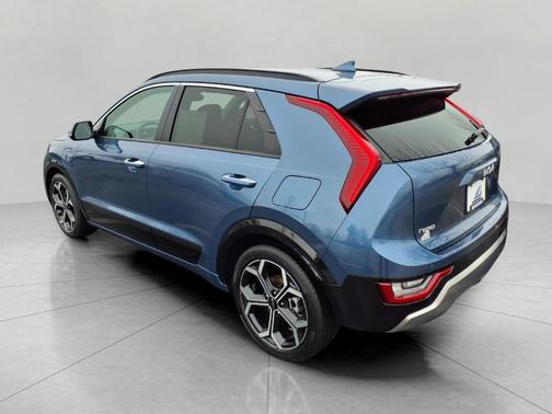 2025 Kia Niro Plug-In Hybrid SX Touring