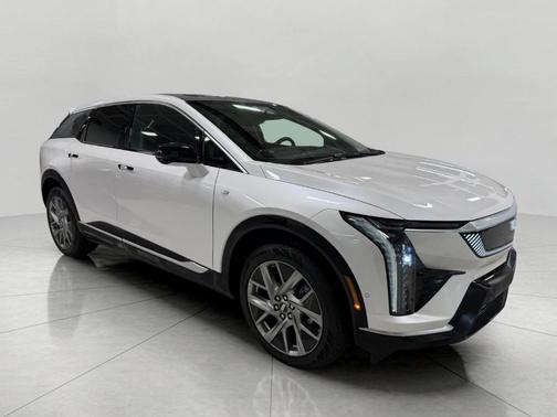 2025 Cadillac OPTIQ Luxury