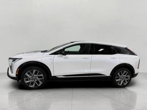 2025 Cadillac OPTIQ Luxury