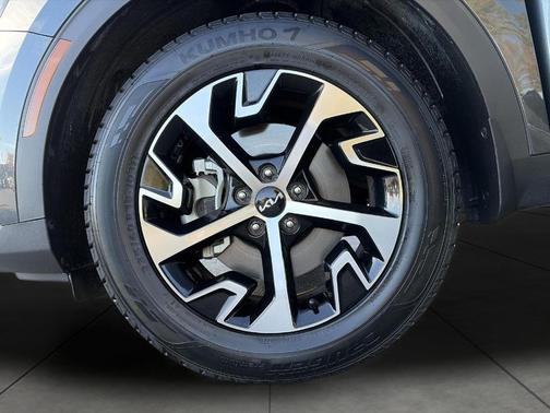 Gravity Gray 2025 Kia Sportage EX
