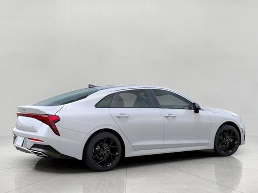 Snow White Pearl 2026 Kia K5 GT-Line