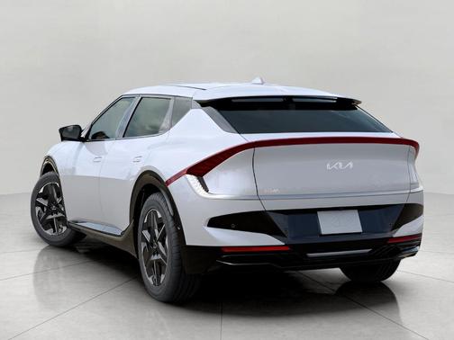 2025 Kia EV6 Wind