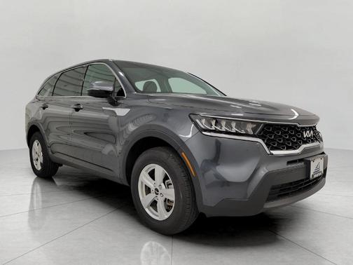 2022 Kia Sorento LX