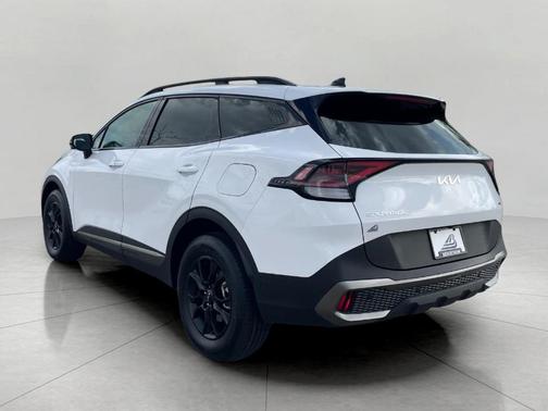 Glacial White Pearl 2023 Kia Sportage X-Pro