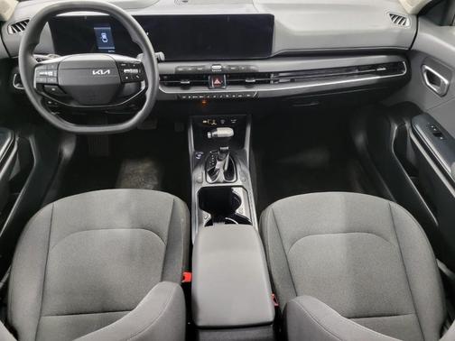 Aurora Black Pearl 2025 Kia K4