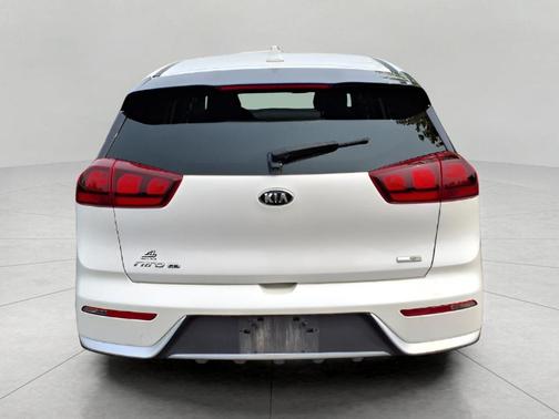 2017 Kia Niro FE