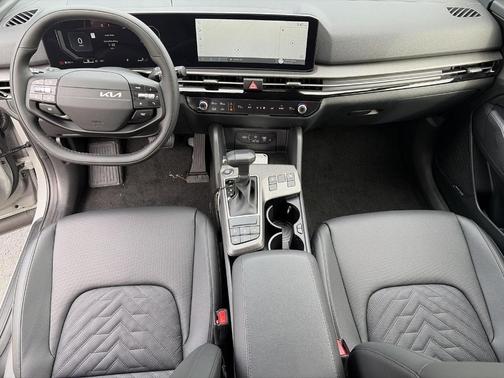 Wolf Gray 2027 Kia Sportage X-Line