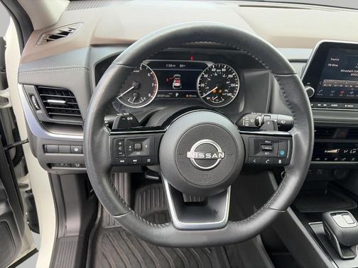 White 2023 Nissan Rogue SV