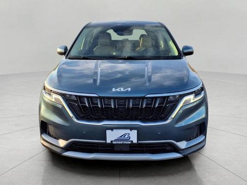 2022 Kia Carnival EX