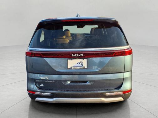 2022 Kia Carnival EX