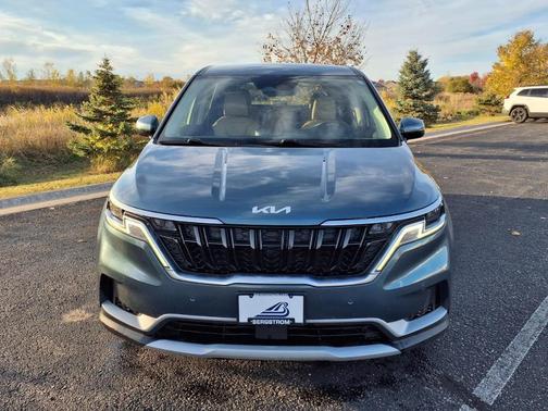 2022 Kia Carnival EX