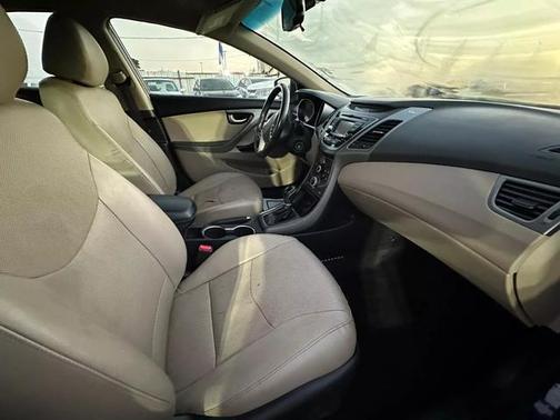 2015 Hyundai ELANTRA Limited