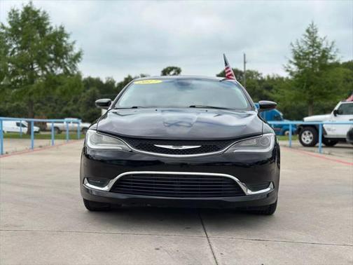2017 Chrysler 200 Limited